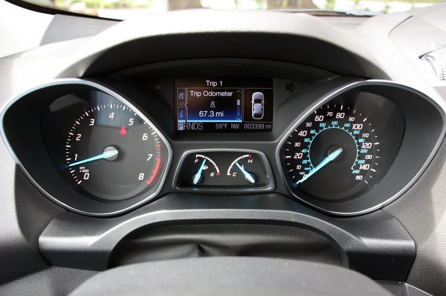  Ford Escape 2013 года  (фото 64 из 222)